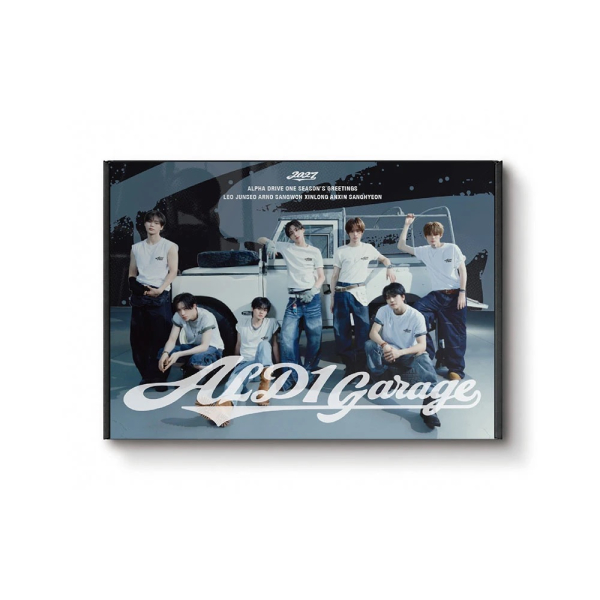 Alpha Drive One - 2027 Seasons Greeting (Ald1 Garage) (T-Shirt Ver.) i gruppen K-POP / Mest forhåndsbestilt hos Bengans Skivbutik AB (5697820)