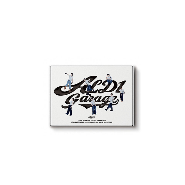 Alpha Drive One - 2027 Seasons Greeting (Ald1 Garage) (Desk Ver.) i gruppen K-POP / Mest forhåndsbestilt hos Bengans Skivbutik AB (5697821)