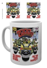 Out in Force 2000 AD Mug i gruppen CDON - Exporterade Artiklar_Manuellt / Muggar_CDON_Exporterade hos Bengans Skivbutik AB (4004120)