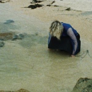 Elaine Howley - The Distance Between Heart And Mout