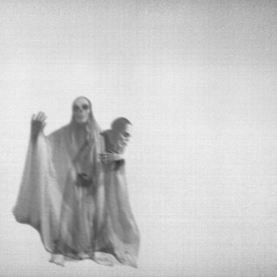 Toyguitar - Move Like A Ghost (10