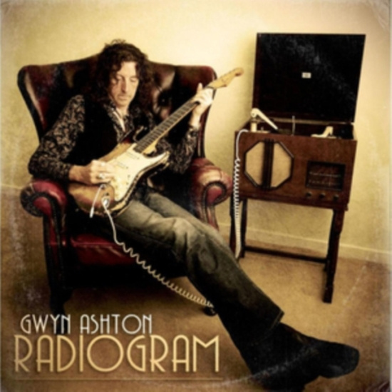 Ashton Gwyn - Radiogram